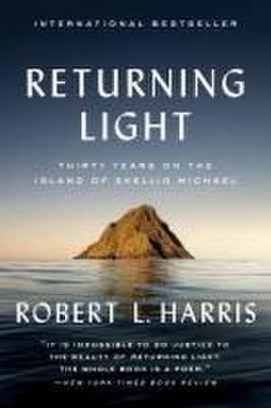 Returning Light de Robert L. Harris