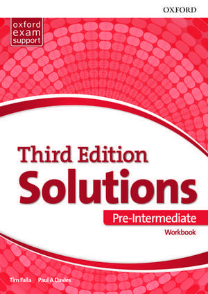 Solutions: Pre-Intermediate: Workbook: Leading the way to success de Davies Paul