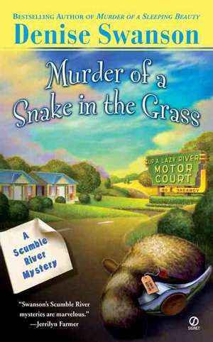 Murder of a Snake in the Grass de Denise Swanson