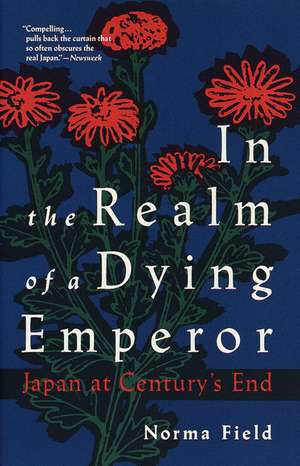 In the Realm of a Dying Emperor de Norma Field