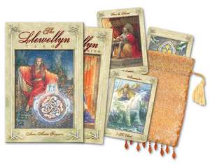 The Llewellyn Tarot [With BookWith Tarot Bag] de Anna-Marie Ferguson