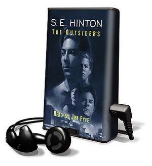 The Outsiders [With Headphones] de S.E. Hinton