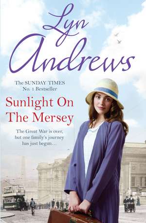 Sunlight on the Mersey de Lyn Andrews