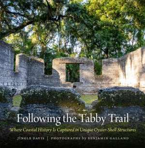 Following the Tabby Trail de Jingle Davis