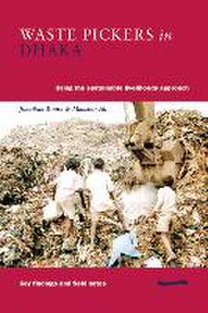 Waste Pickers in Dhaka de Jonathan Rouse