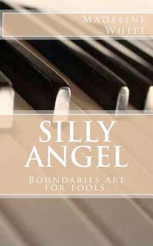 Silly Angel de Madeline White