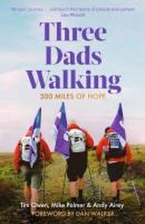 Three Dads Walking de Andy Airey