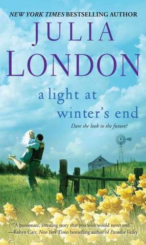 A Light at Winter's End: A Novel of Berlin 1936 de Julia London