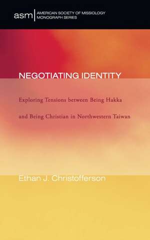 Negotiating Identity de Ethan Christofferson
