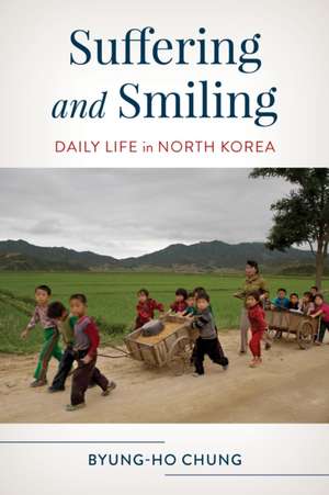 Suffering and Smiling de Byung-Ho Chung