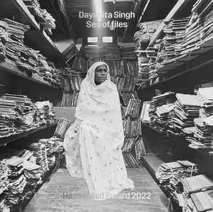 Sea of Files de Dayanita Singh