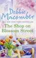 Macomber, D: The Shop On Blossom Street