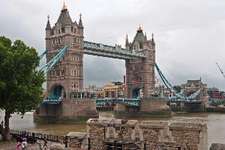 London's North Bank in 50 Buildings